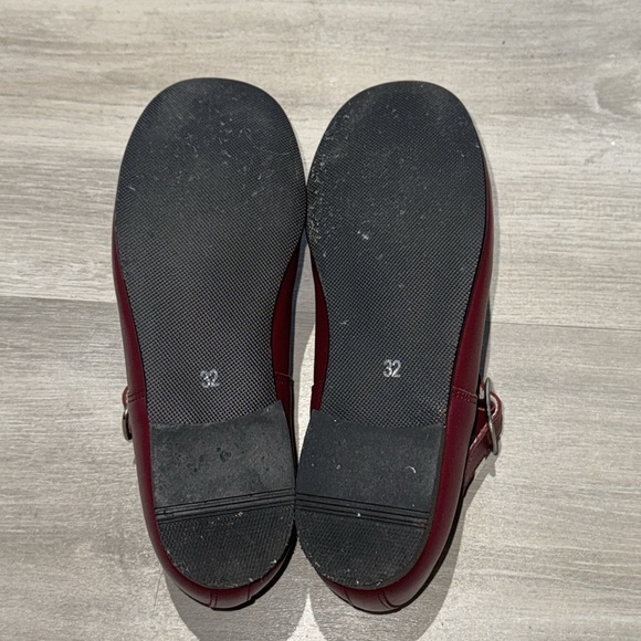 Amaia London- Kids Burgundy Mary Jane Girl Shoes- Size EU 32 (US 1) - Picture 5 of 7